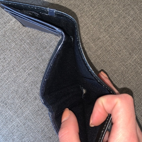 Tommy Hilfiger / Men’s Wallet - Picture 5 of 8